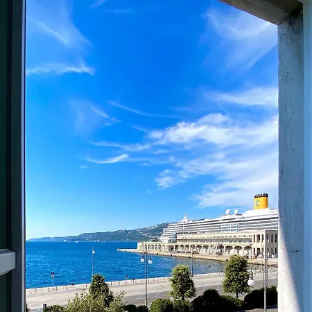 Five Flowers Penzion 4*