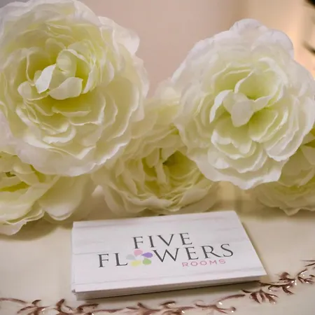 Five Flowers Gæstehus