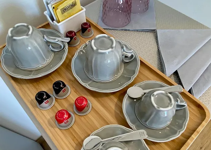 Five Flowers 4* Τεργέστη