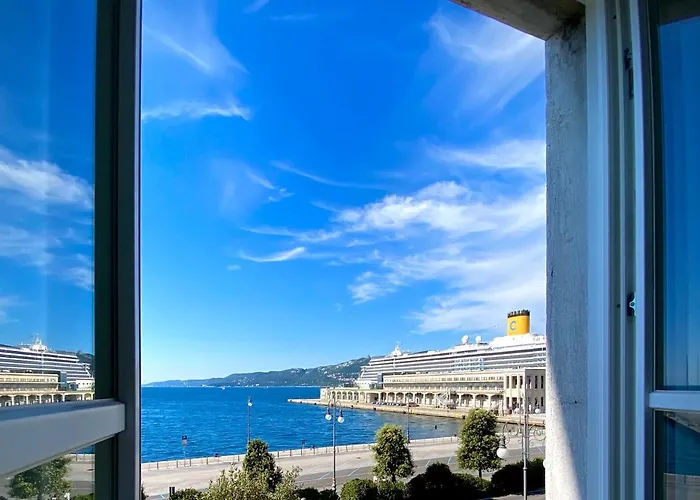 Five Flowers Gasthuis 4*