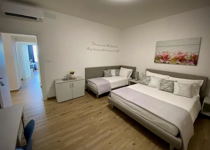 Five Flowers Triëst