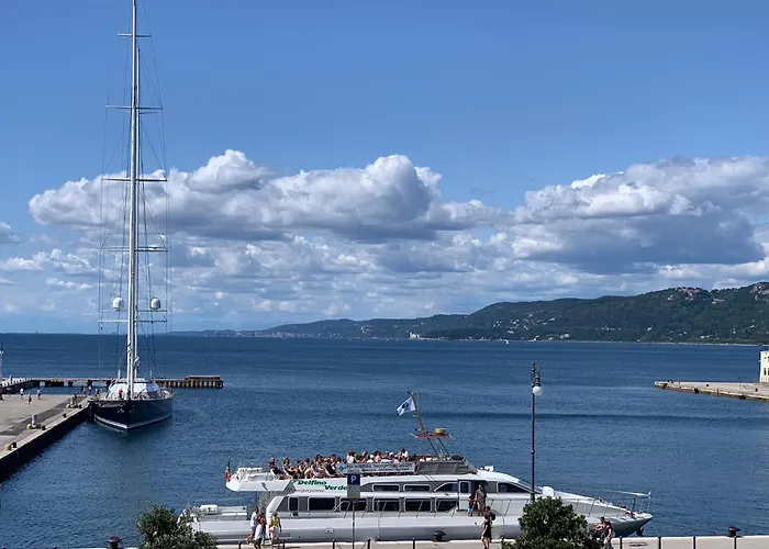 Gasthuis Five Flowers Triëst